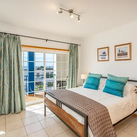 Дом отдыха Baleias - 3 Bedroom Townhouse With Private Pool & Sea View Praia Da Luz