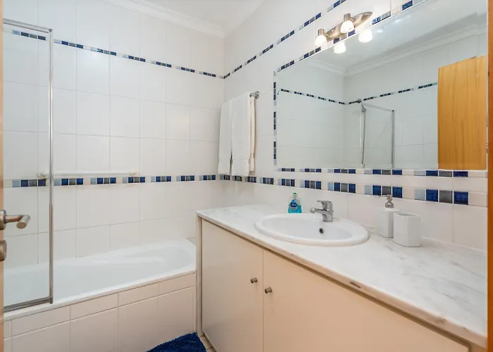 Baleias - 3 Bedroom Townhouse With Private Pool & Sea View *