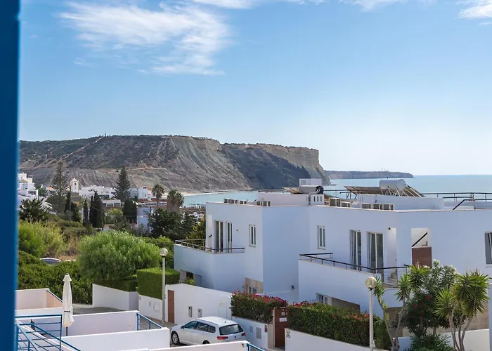 Baleias - 3 Bedroom Townhouse With Private Pool & Sea View