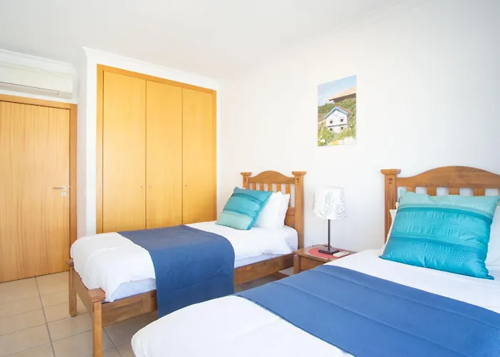 Baleias - 3 Bedroom Townhouse With Private Pool & Sea View Hébergement de vacances *