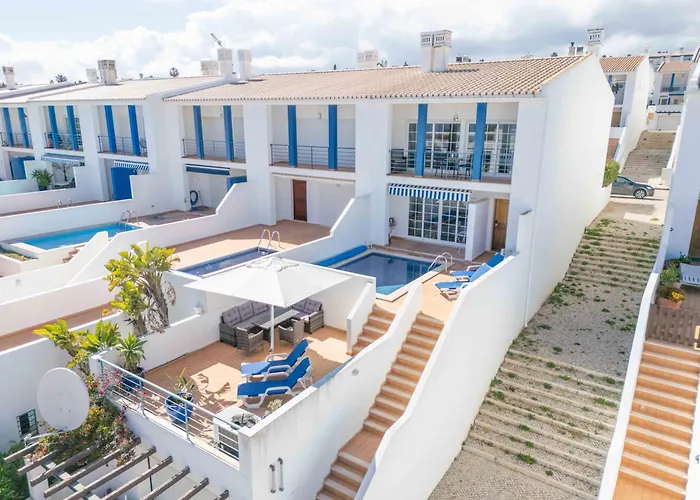 Baleias - 3 Bedroom Townhouse With Private Pool & Sea View * Luz