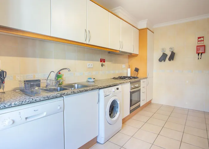 Baleias - 3 Bedroom Townhouse With Private Pool & Sea View Hébergement de vacances *