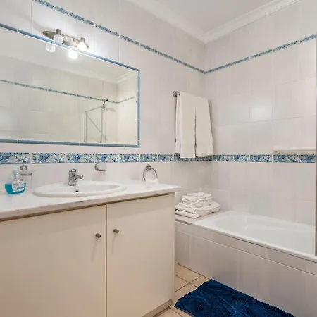 Baleias - 3 Bedroom Townhouse With Private Pool & Sea View * Senhora da Luz